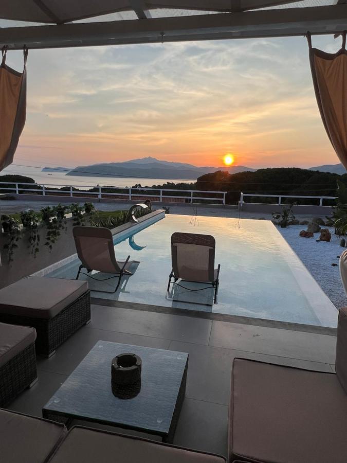 Villa Messina كابوليفيري المظهر الخارجي الصورة