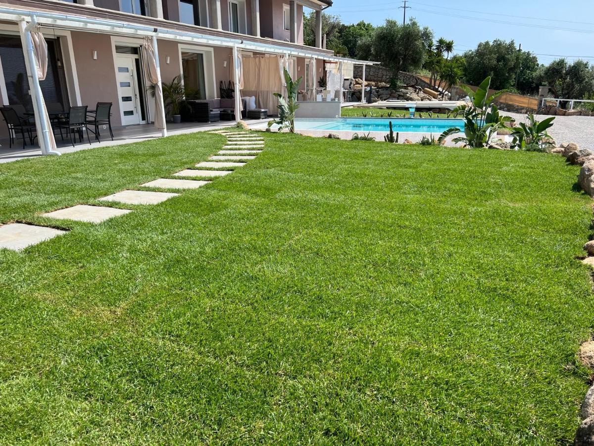 Villa Messina كابوليفيري المظهر الخارجي الصورة