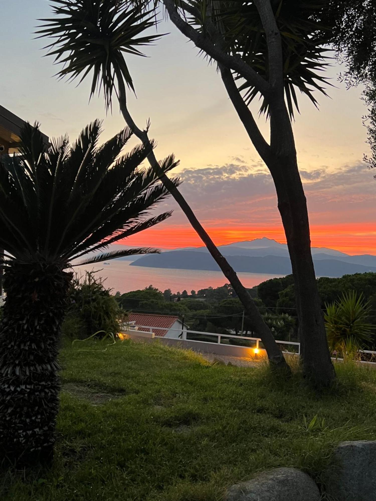 Villa Messina كابوليفيري المظهر الخارجي الصورة